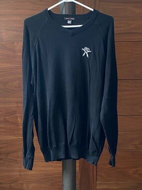 Artful Dodger Vintage Y2K Embroidered V-Neck Sweater